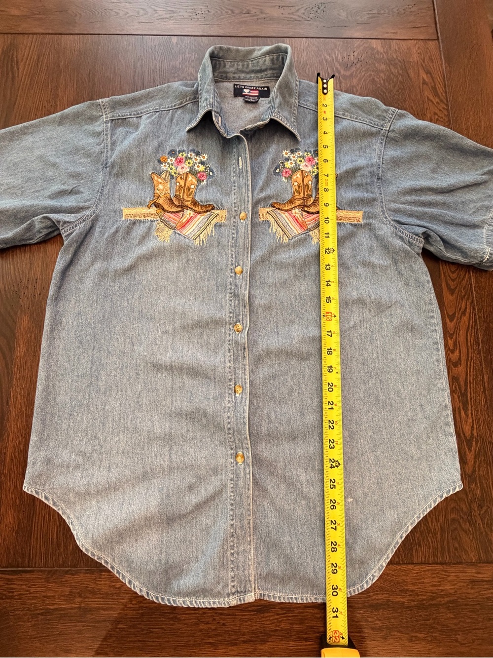 Embroidered Short-Sleeve Denim Shirt - Blue - Picture 5 of 8